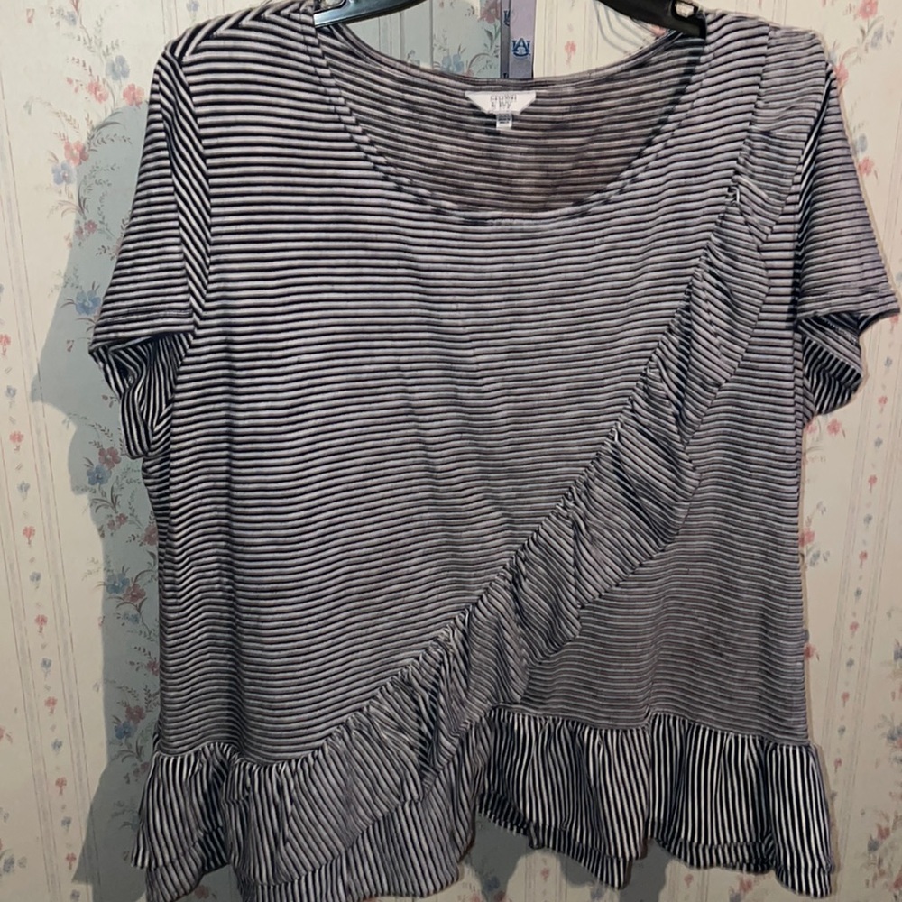 Cute ruffle top!
